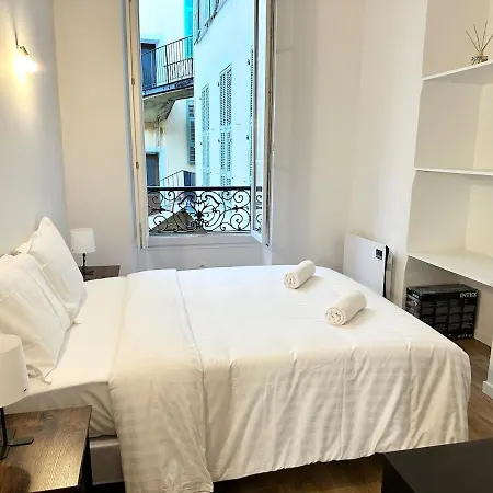 Location , Port Of Nice, Charming Flat #2 *